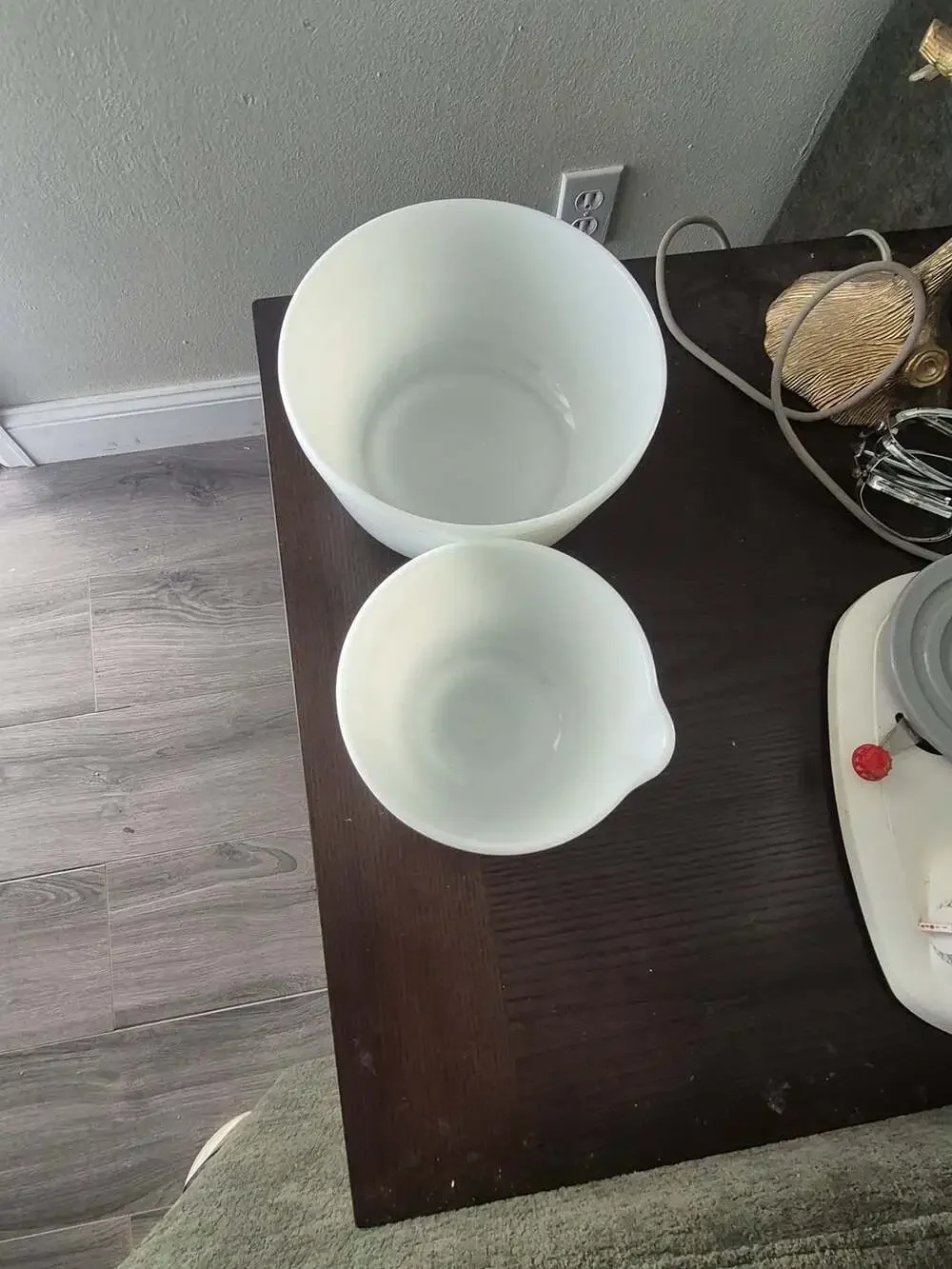 Hamilton Beach Milk Glass Ribbed Mixing Bowls White, one regular, one with Pour
